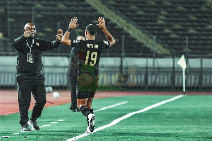 شاهد..الأهلي يدك