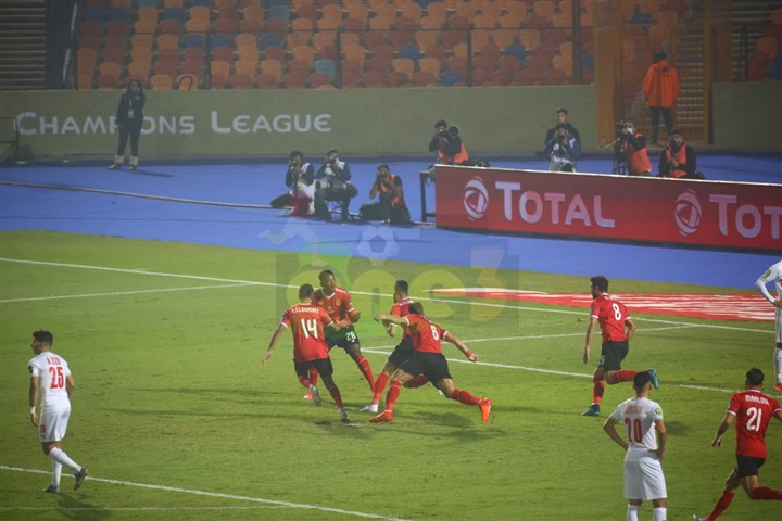 شاهد| الأهلي يواصل