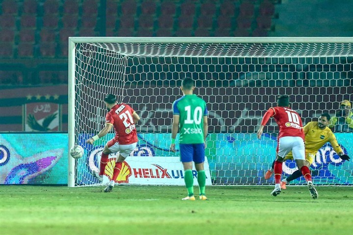 شاهد.. الأهلي والمقاصة