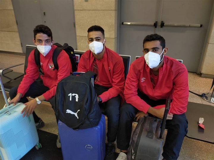 بعثة الأهلي تتوافد