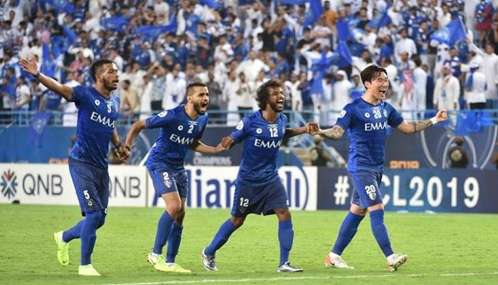 الهلال يضرب الشباب