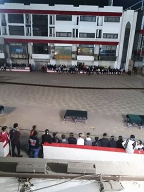 صور.. معاناة جماهير